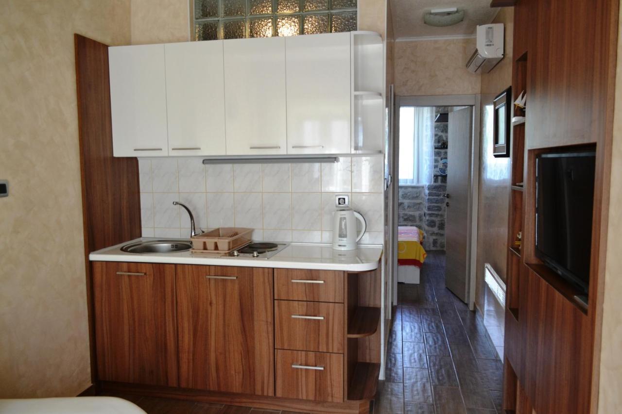 Lanterna Apartments Котор Стая снимка