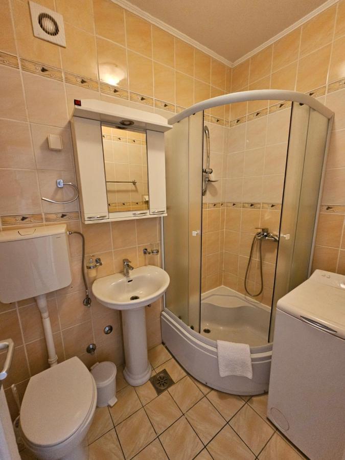 Lanterna Apartments Котор Екстериор снимка