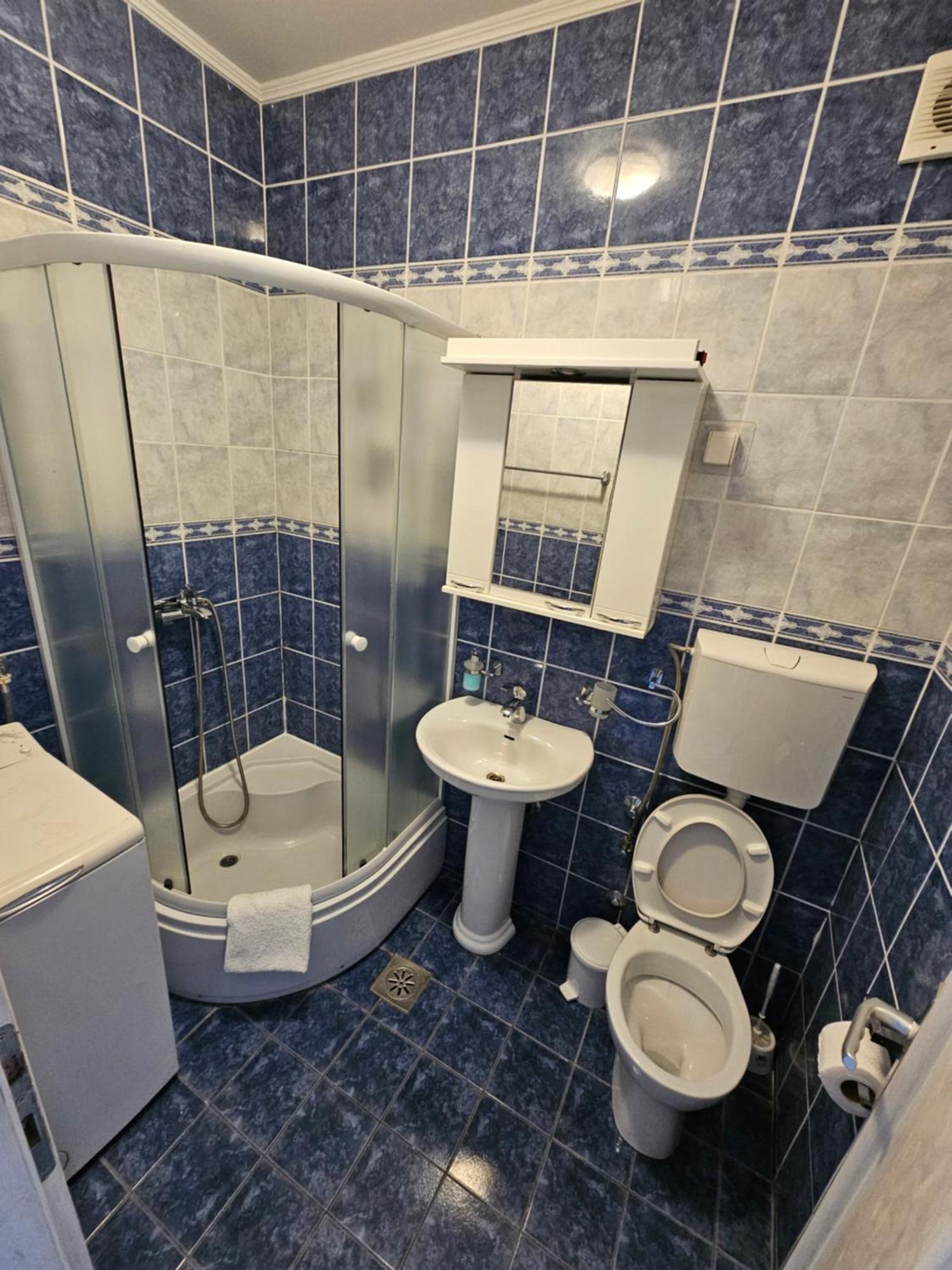 Lanterna Apartments Котор Екстериор снимка