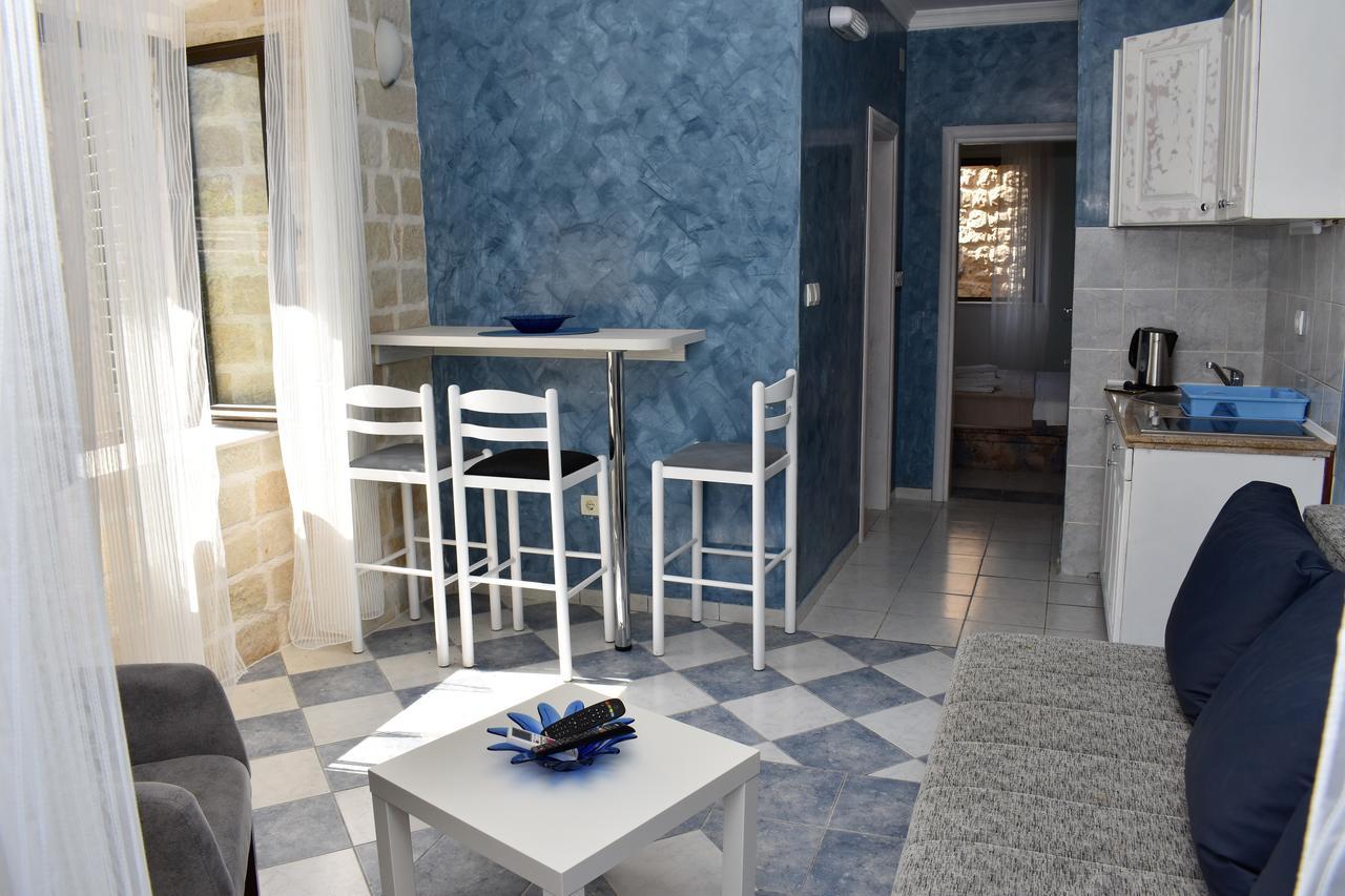 Lanterna Apartments Котор Екстериор снимка