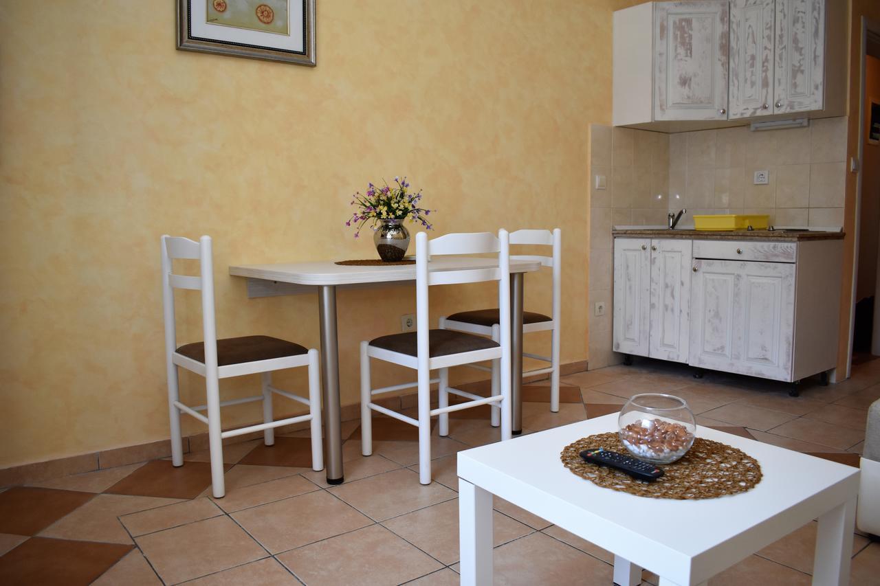 Lanterna Apartments Котор Екстериор снимка