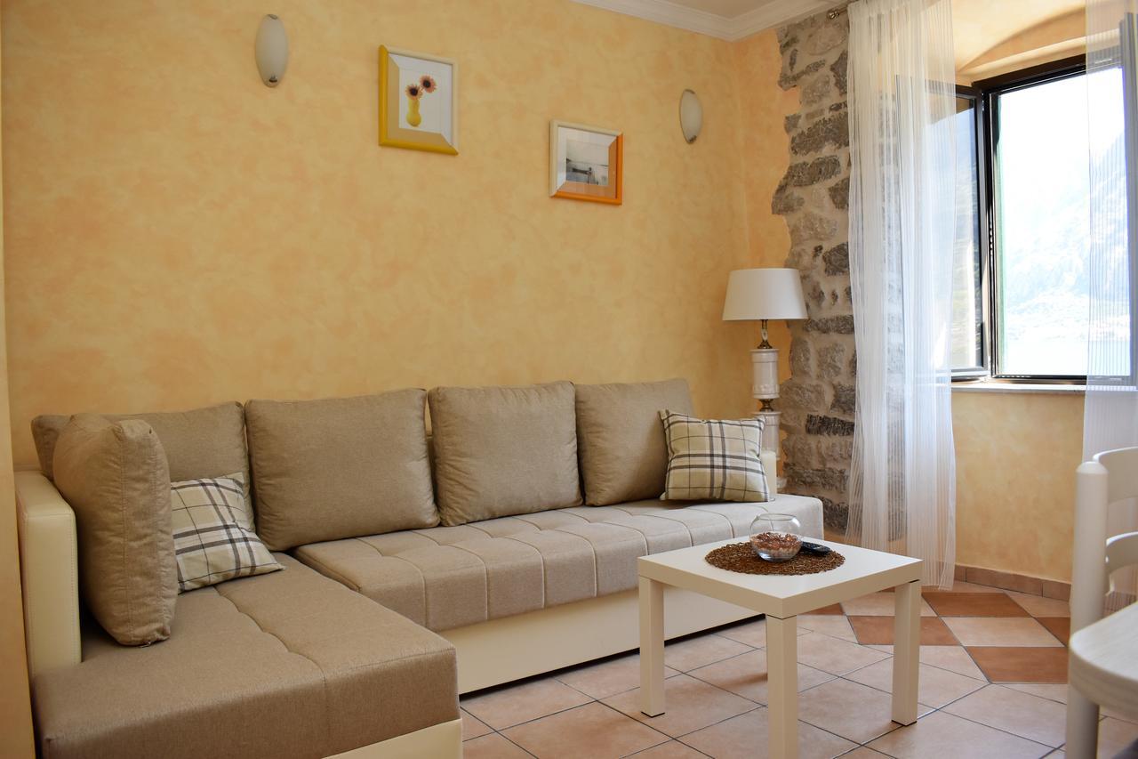 Lanterna Apartments Котор Екстериор снимка